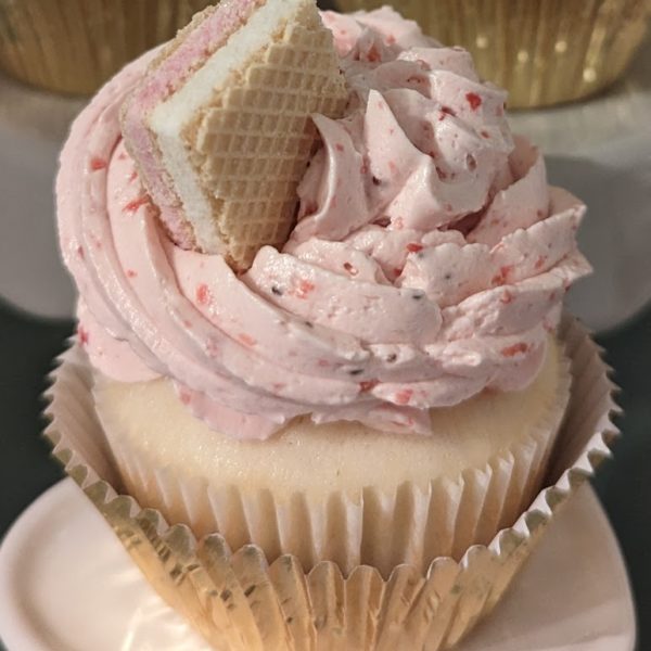 Strawberry Cupcakes with Strawberry Meringue Buttercream